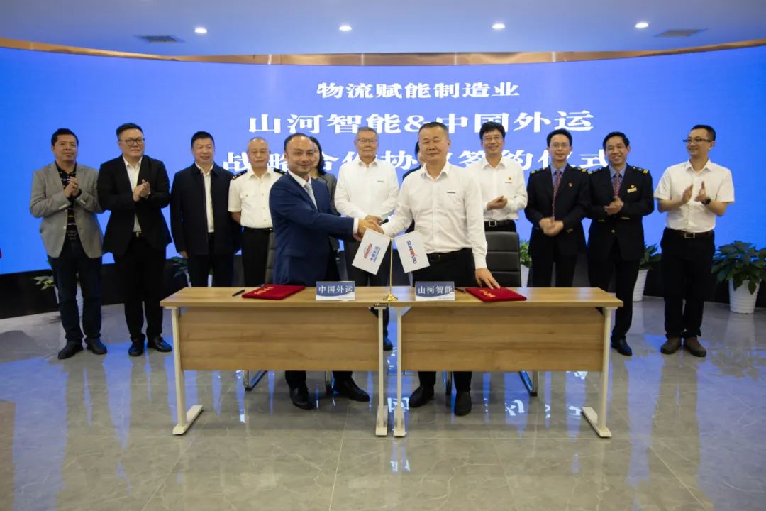 一连进军国际市场！。。。≈信钒嗔校ǔど常┰贫ス蕐d888智能专列乐成首发