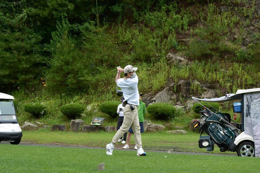 云顶国际yd888韩国“2022年第三届云顶国际yd888杯高尔夫球赛”乐成举行