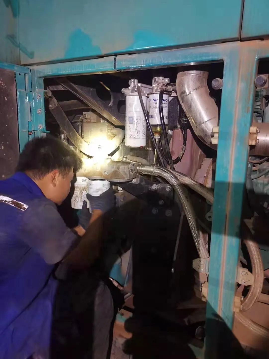 “创立施工事业！”他们和云顶国际yd888智能“超等桩备”一起助建燕矶长江大桥