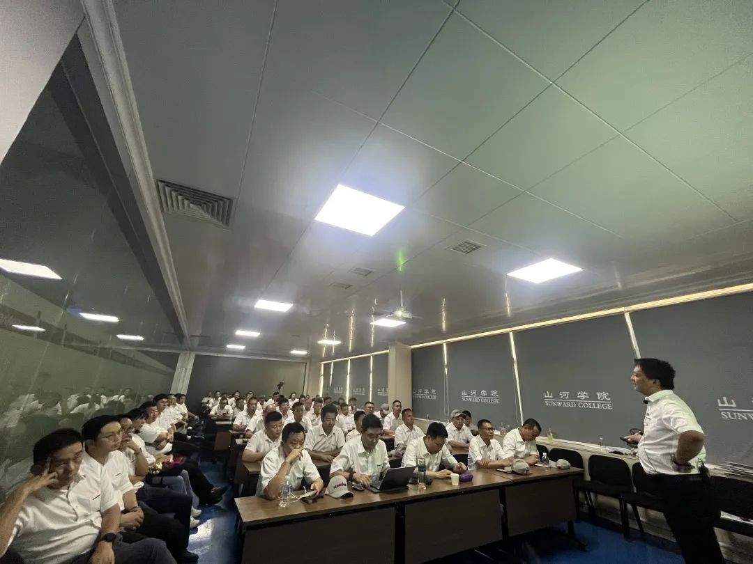 名堂秀实力，，，，，，，为效劳竞技！快来见识下云顶国际yd888智能这场“交锋大赛”