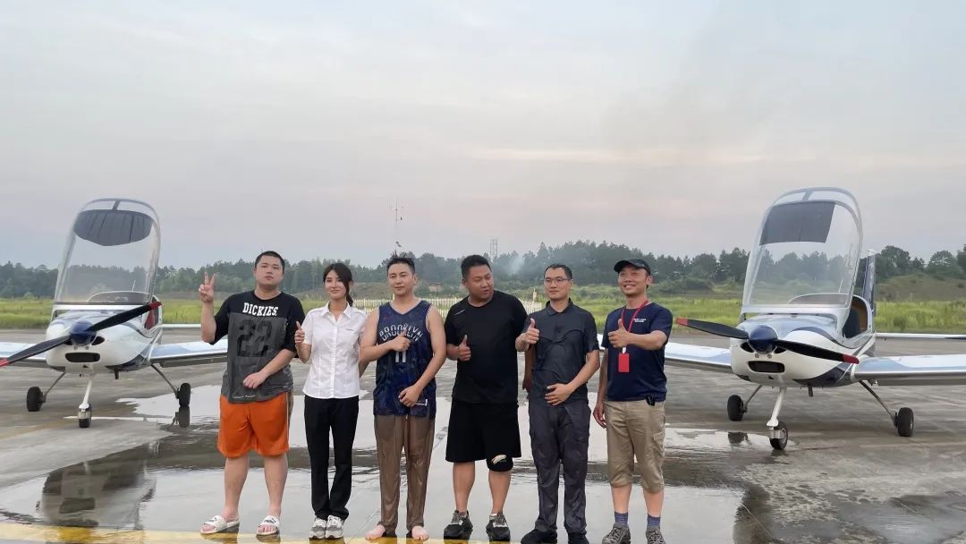 冲上云霄！湖南云顶国际yd888通航学员乐成单飞