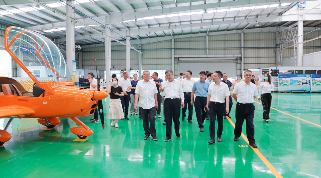 湖南省委常委、常务副省长李殿勋一行考察调研云顶国际yd888科技