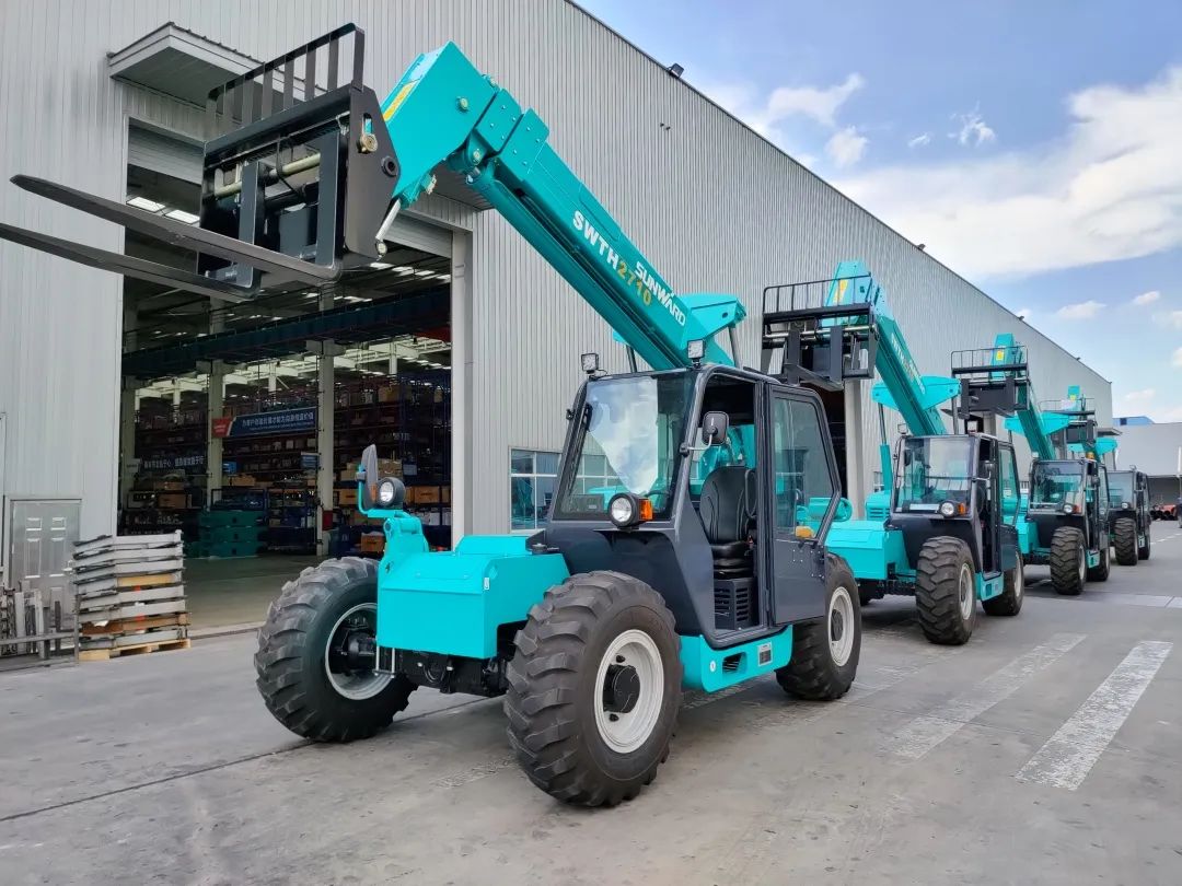 单笔采购金额万万元！云顶国际yd888智能伸缩臂叉装车批量出口