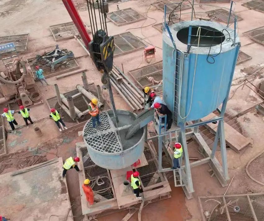 超等“桩”备实力亮剑！云顶国际yd888智能携手武汉乐成建设攻克燕矶长江大桥重大地层施工难题