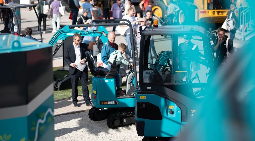 Bauma 2022 | 一组火热现场图带您重温云顶国际yd888智能德国宝马展之旅