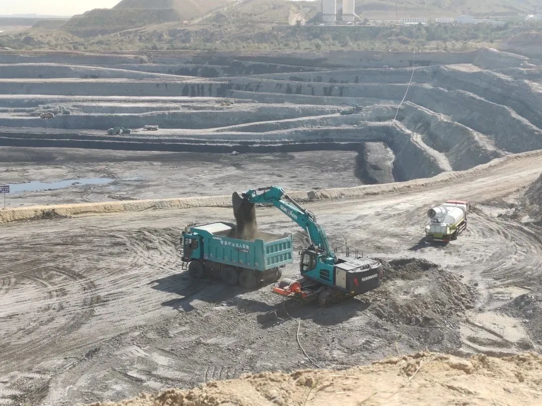 腾远添智能新绿，，，，云顶国际yd888巨改革能源矿卡批量交付