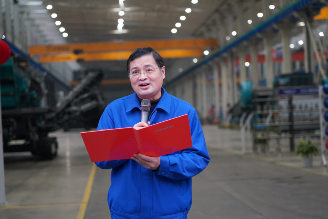 “持证上岗，，，成为破碎筛分装备的好管家！”