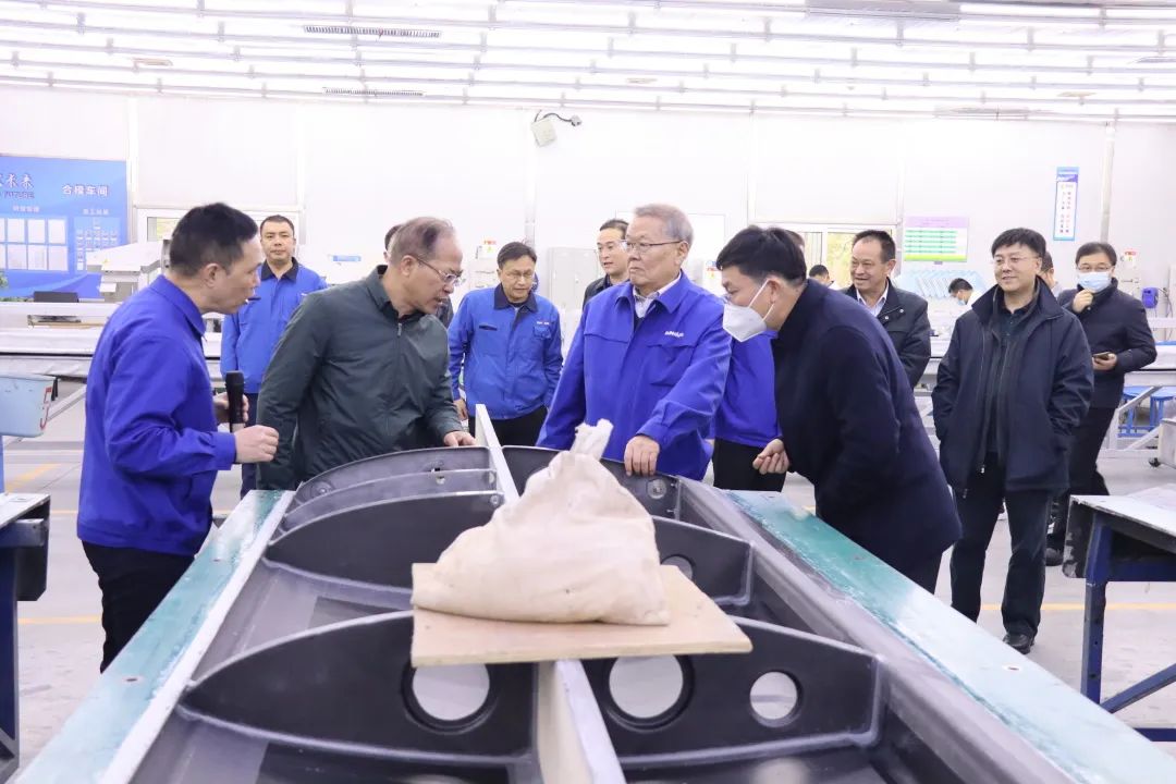 广州市国资委主任陈德俊考察云顶国际yd888智能航空工业基地