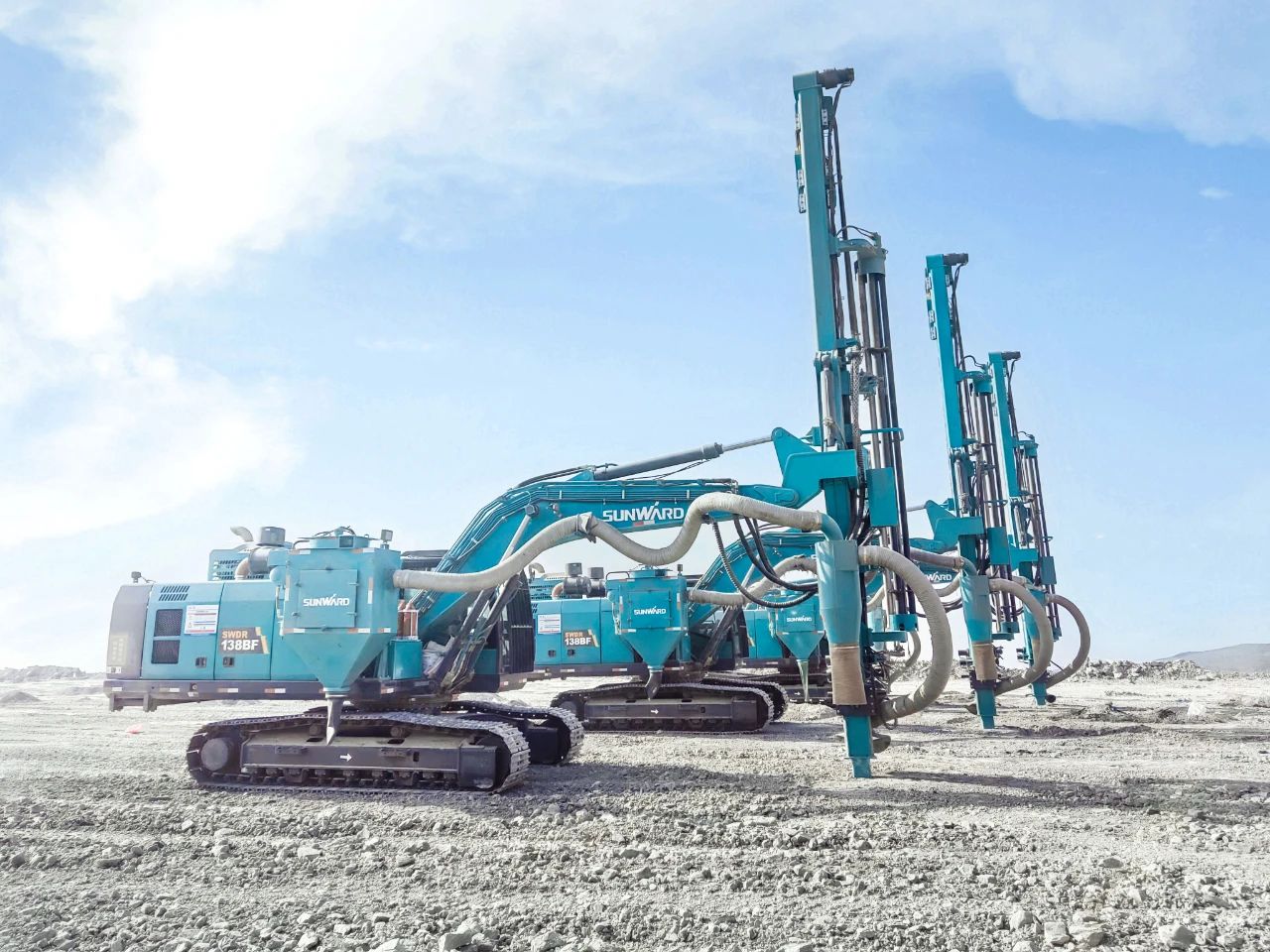 “绿色智能矿山建设专家”！云顶国际yd888智能全新一代切削潜孔一体式钻机重拳出击