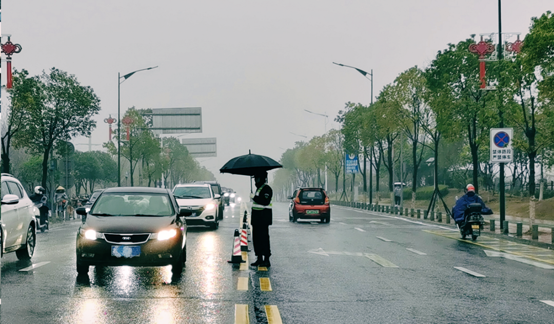 劳动庆幸，，，，，，创立伟大！纪录那些通俗且伟大的劳动瞬间