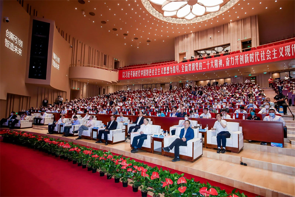 两项单冠，，，，，，，行业唯一！云顶国际yd888智能两款桩工产品同获制造业单项冠军