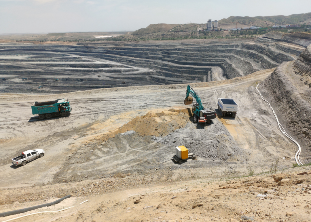 加码绿色矿山！“云顶国际yd888绿”亮相鄂尔多斯市煤矿三化融合现场推进会