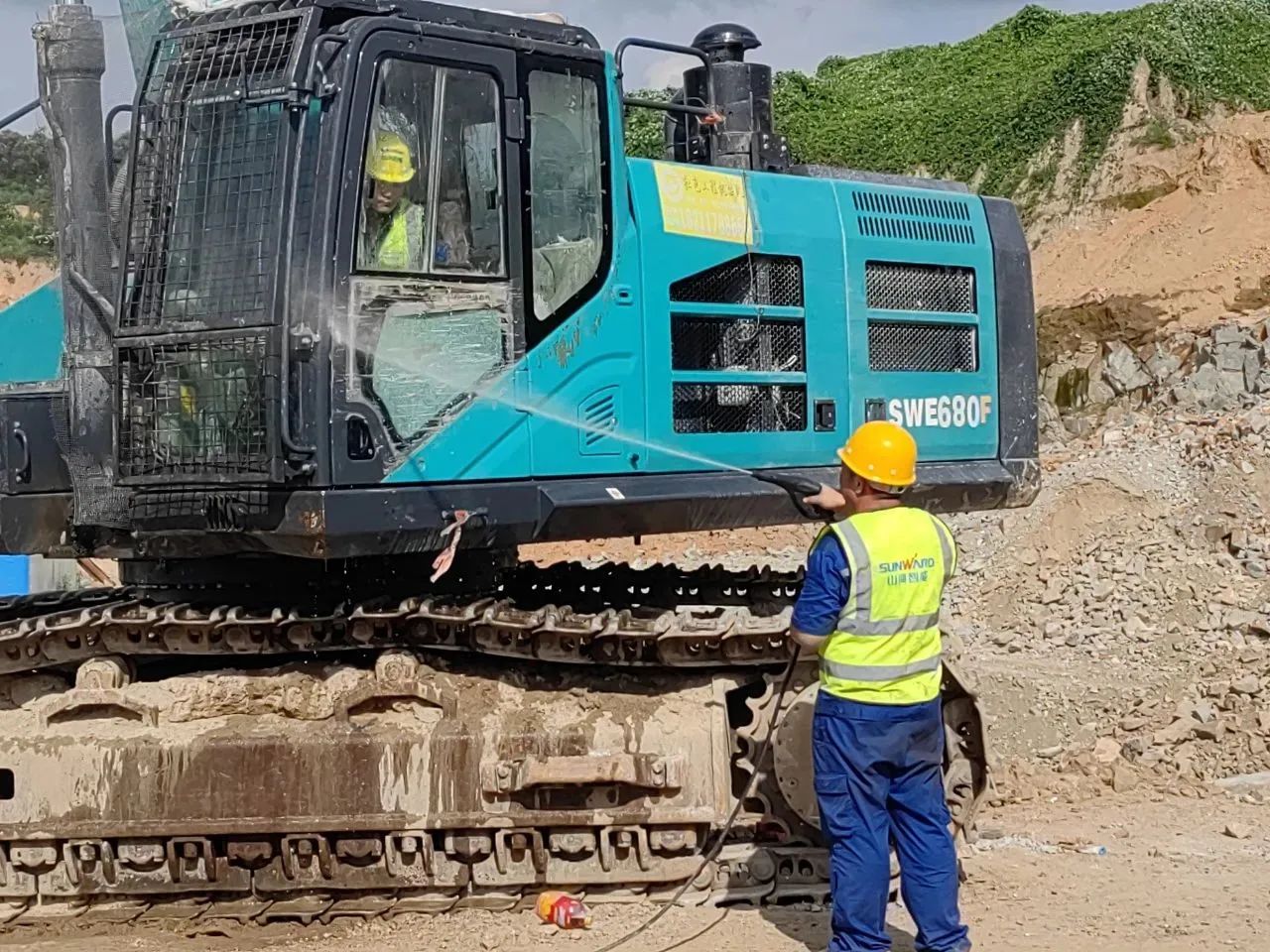 步履一直，，，，，，效劳不止！云顶国际yd888智能挖掘机效劳万里行火热举行中