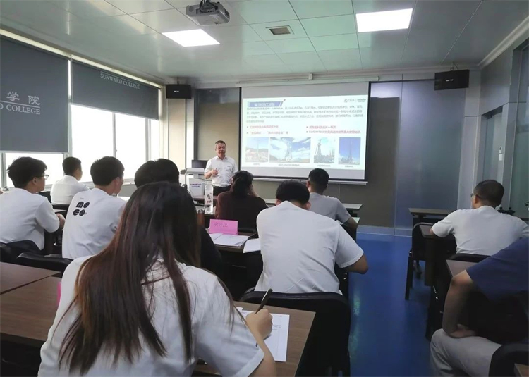 奔赴热爱，，，，云顶国际yd888智能2023届“智动力”正式报到！