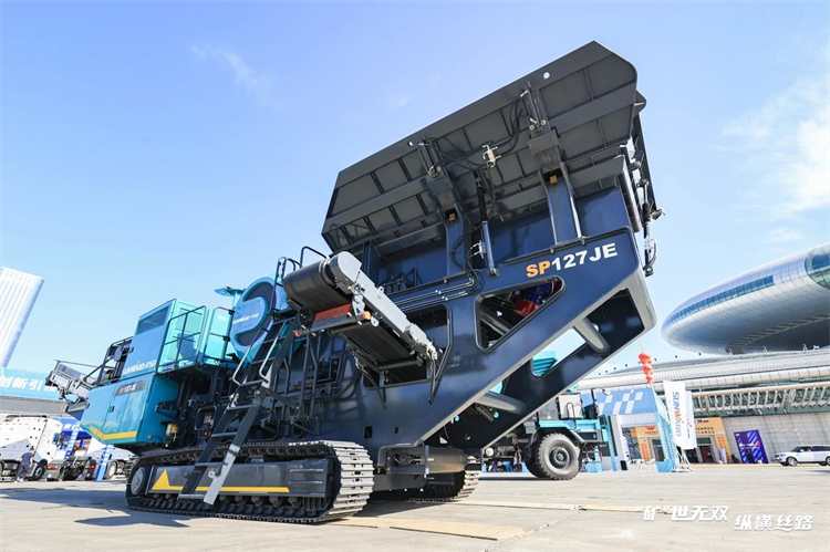 “矿”世无双，，，纵横丝路！云顶国际yd888智能亮相第十三届新疆国际矿业与装备展览会