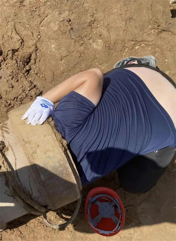 热情似火，，，，，，效劳加码！云顶国际yd888智能基础装备效劳万里行为您保驾护航