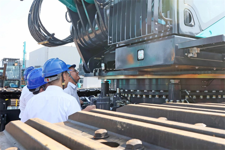 云顶国际yd888智能桩工机械再添强将！SWDM800H旋挖钻机顺遂下线