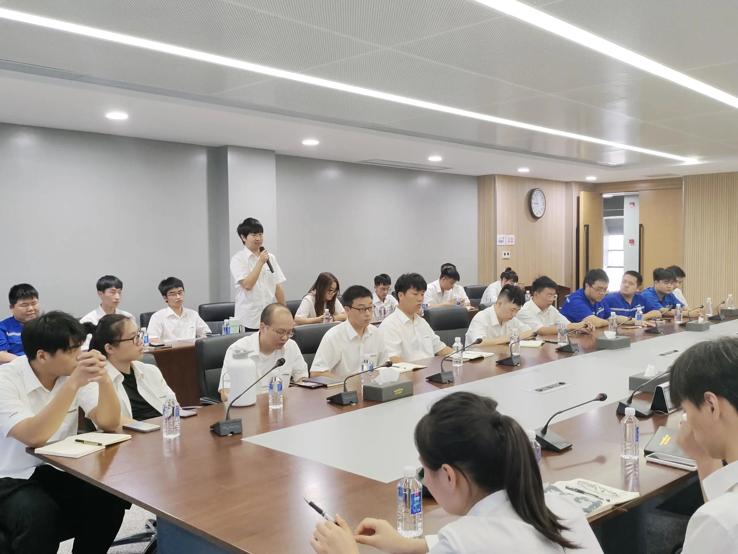 泛论心声，，，，共话未来！这场应届结业生员工座谈会，，，，很暖，，，，很知心！