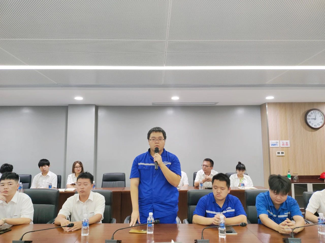 泛论心声，，，，共话未来！这场应届结业生员工座谈会，，，，很暖，，，，很知心！