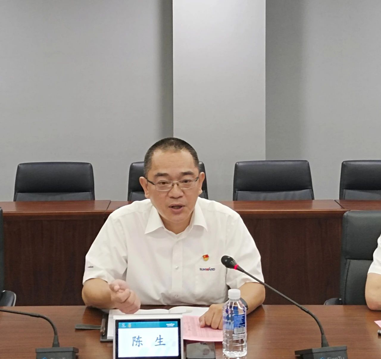 泛论心声，，，，共话未来！这场应届结业生员工座谈会，，，，很暖，，，，很知心！