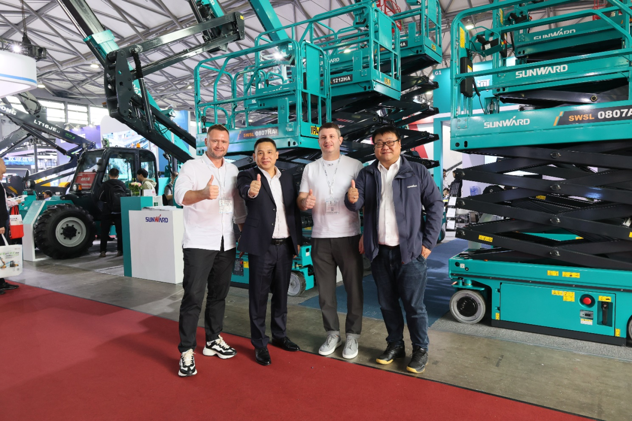 精品出击，，，闪灼魔都！云顶国际yd888智能全系列高空机械亮相2023亚洲国际高空展