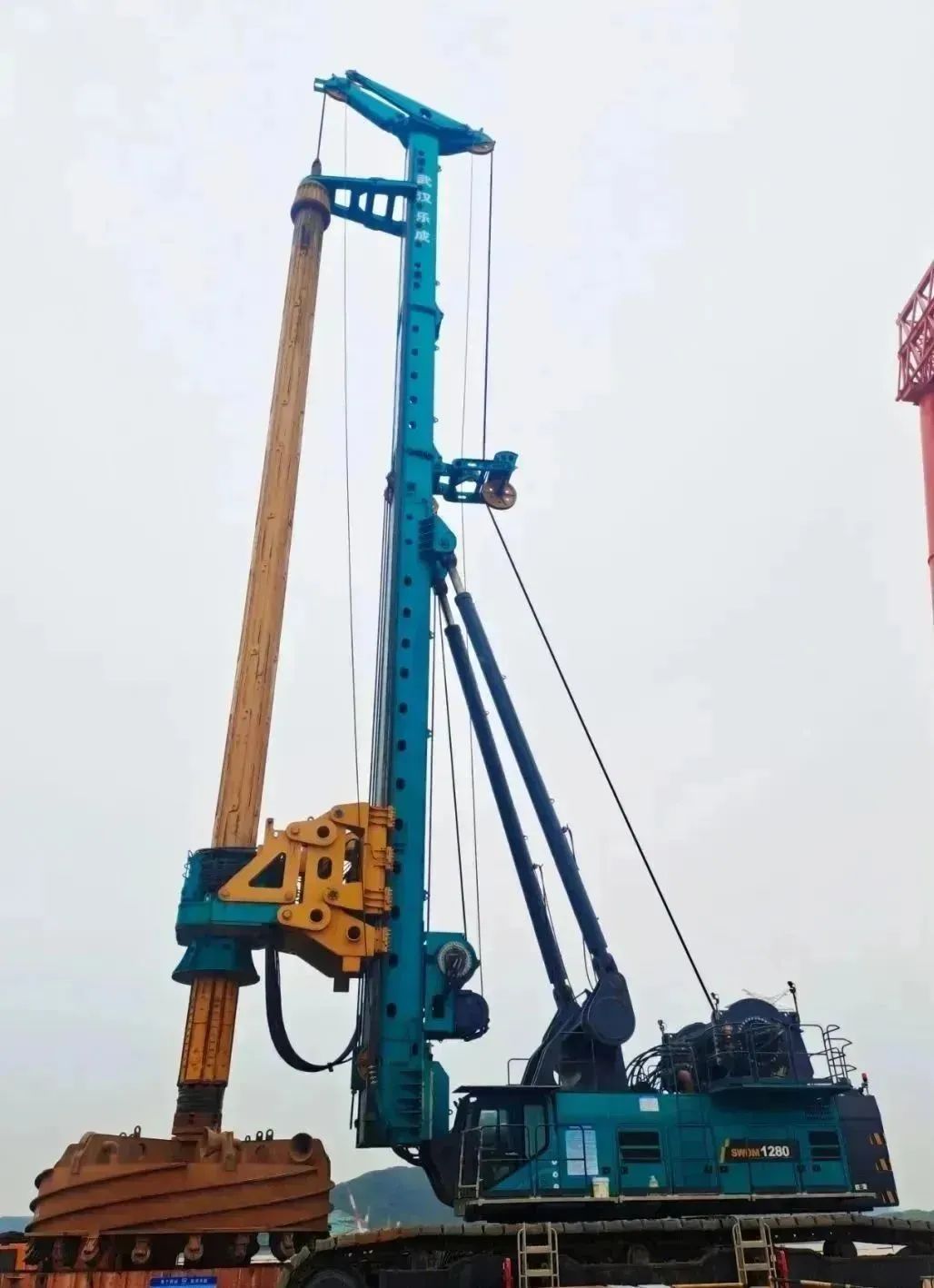 周全告捷！云顶国际yd888智能超等旋挖钻机圆满完成甬舟铁路西堠门公铁两用大桥桩基施工使命