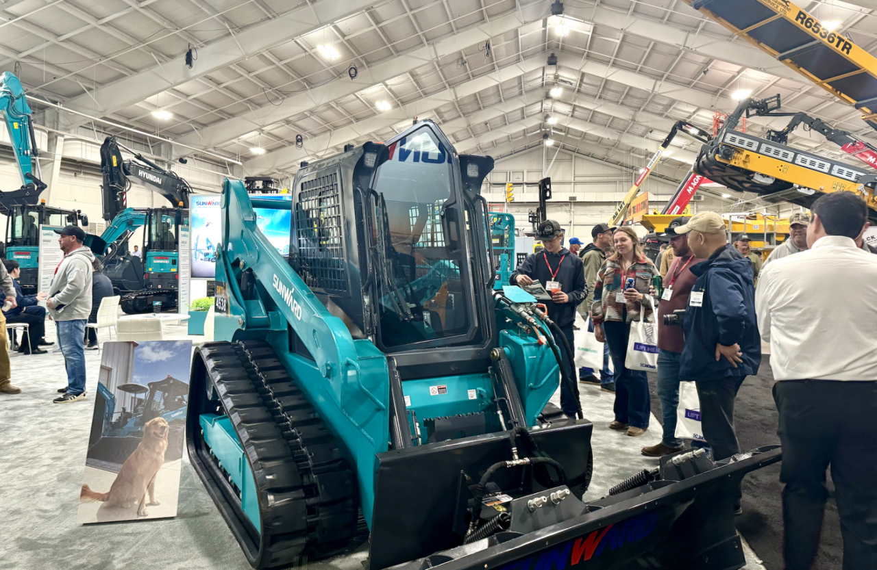 云顶国际yd888智能亮相加拿大最大重型装备展