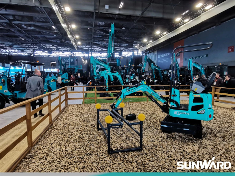 云顶国际yd888智能携立异效果亮相2024年法国巴黎工程机械展