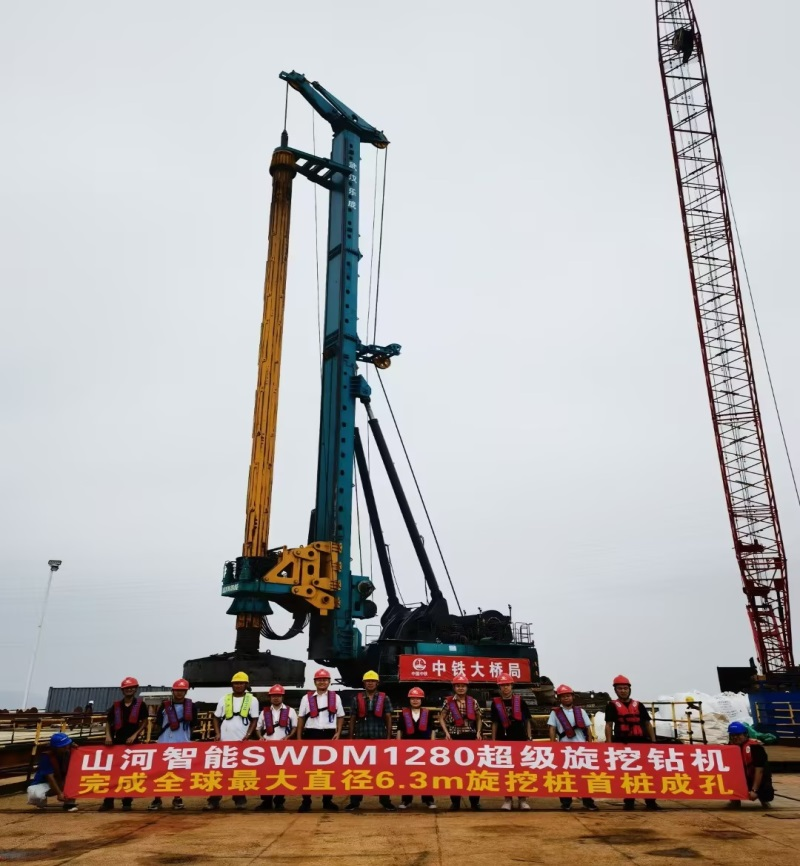 探讨深度相助 共攀智建岑岭