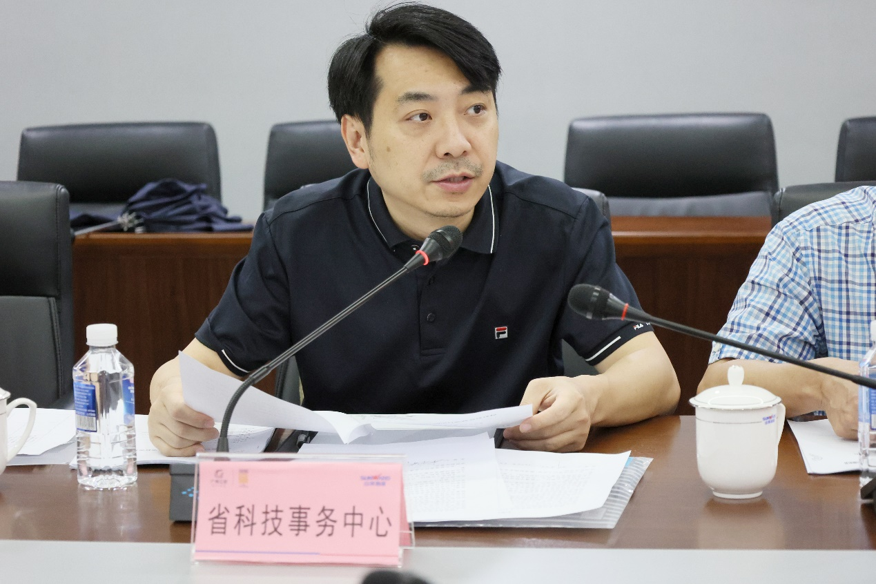 云顶国际yd888智能“超大型油气管道绿色成套施工装备”项目顺遂通过验收！