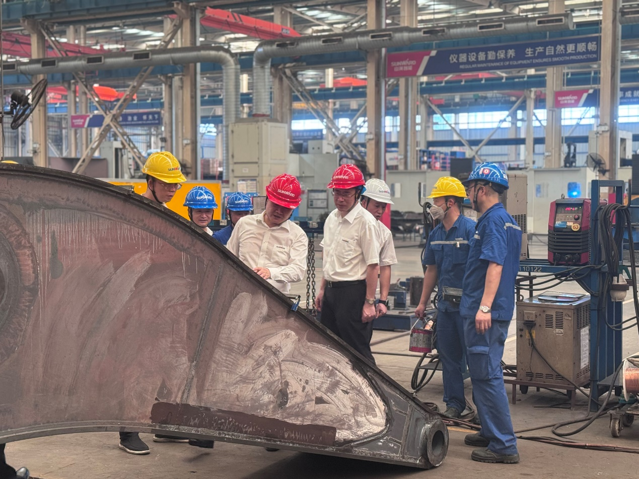 战高温，，，，，，保清静--云顶国际yd888智能开展高温防暑专项清静检查