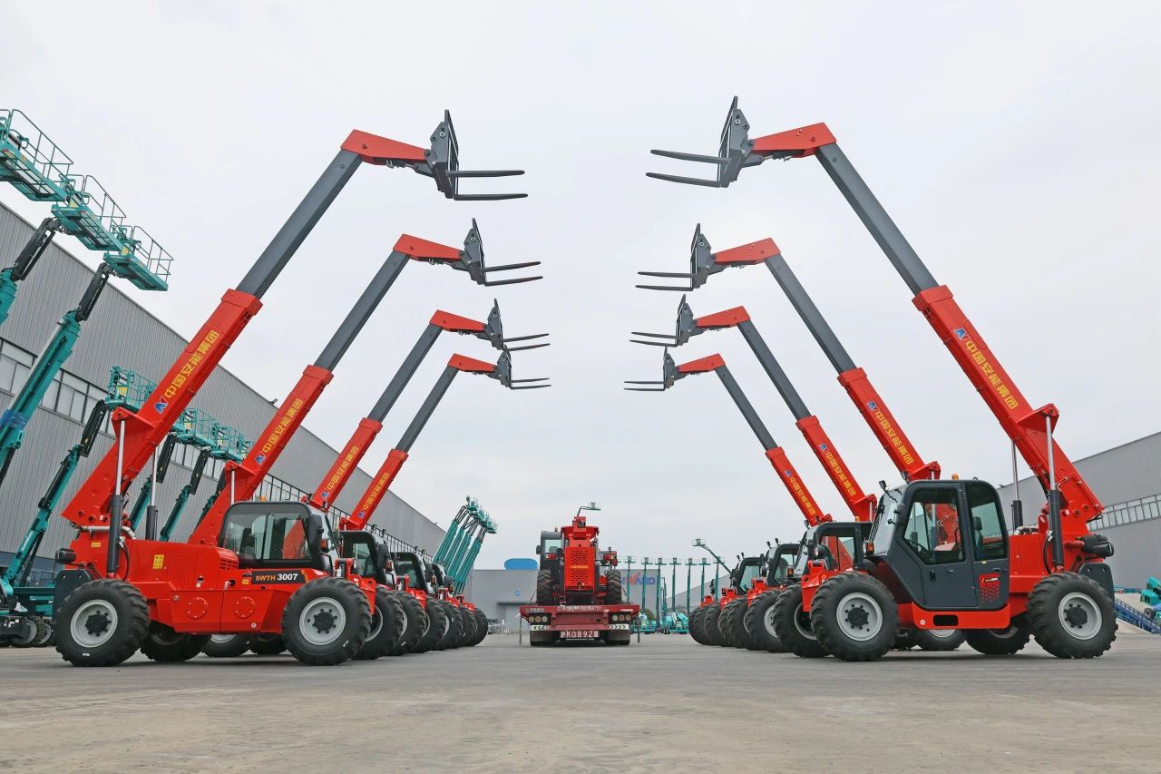 应运而生，，，，，，，“急”速响应！云顶国际yd888智能伸缩臂叉装车进军应抢救援领域