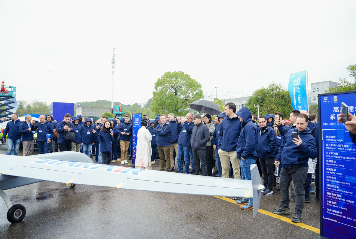 立异引领价值，，，，，理想成绩未来！云顶国际yd888智能25周年庆典暨全球客户节盛大举行