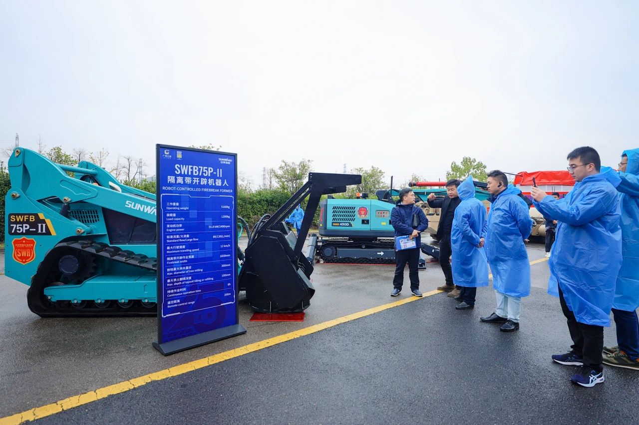 立异引领价值，，，，，理想成绩未来！云顶国际yd888智能25周年庆典暨全球客户节盛大举行