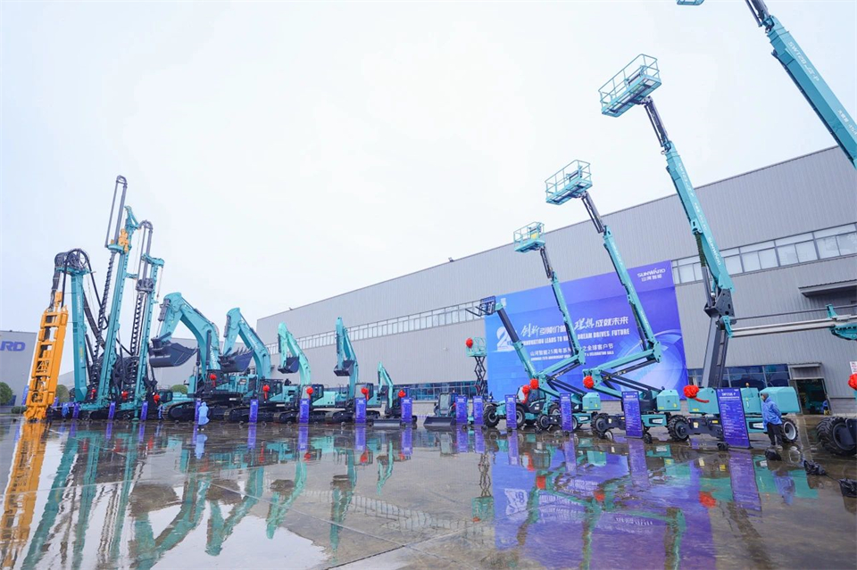 立异引领价值，，，，，理想成绩未来！云顶国际yd888智能25周年庆典暨全球客户节盛大举行