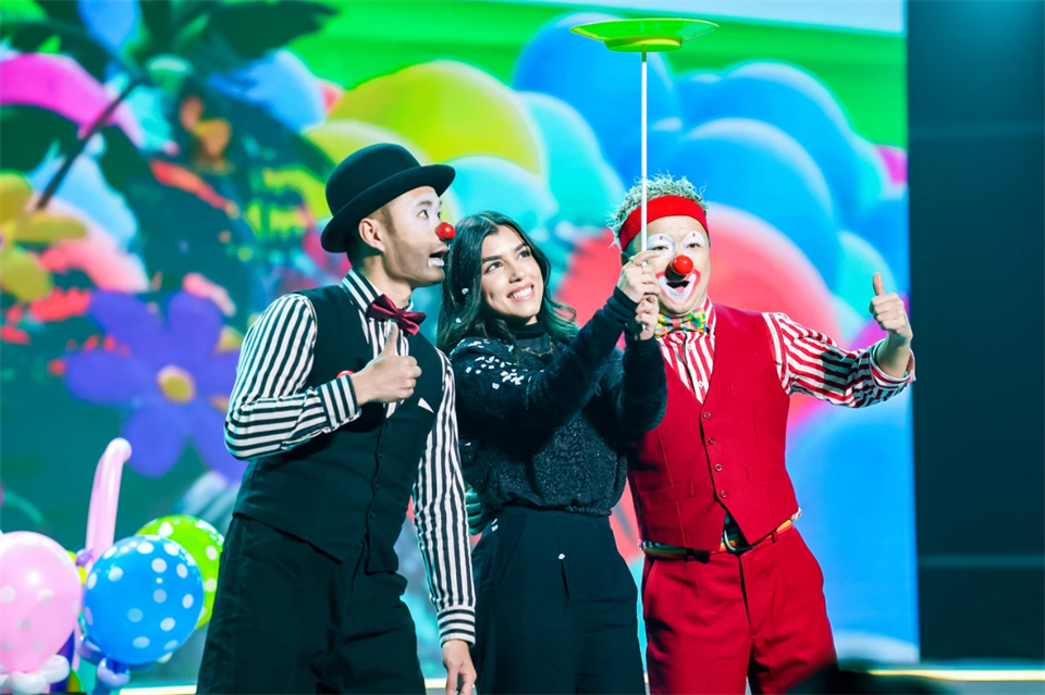 立异引领价值 理想成绩未来——庆祝云顶国际yd888智能建设25周年表扬大会暨文艺晚会盛大举行