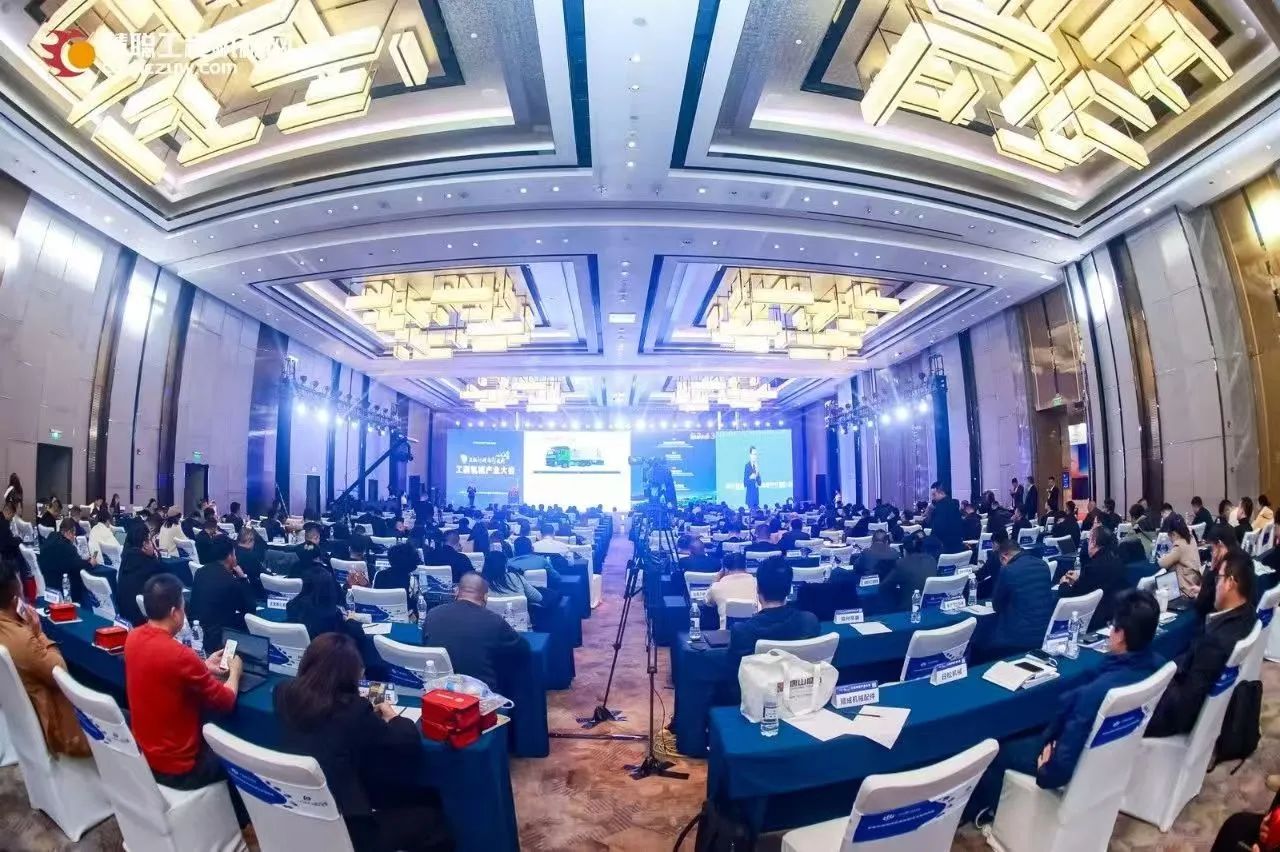 点赞！云顶国际yd888智能立异装备荣登CMIIC2024明星产品榜单