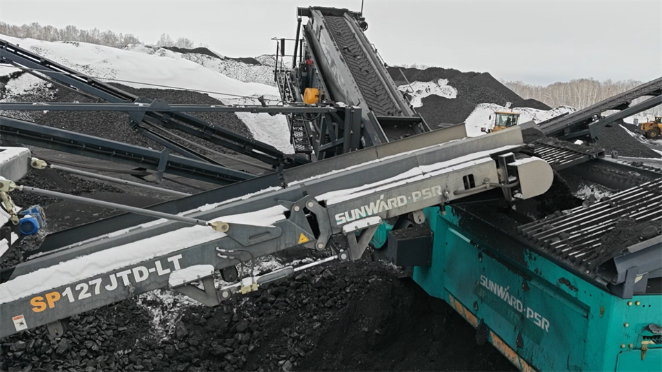 不惧-30℃极寒挑战，，，，，，，云顶国际yd888普石勒破碎筛分装备稳固运行！