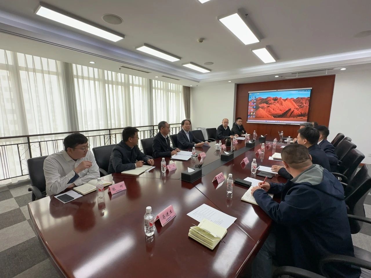 云顶国际yd888智能董事长付向东带队造访中煤地质总局、大地特勘公司