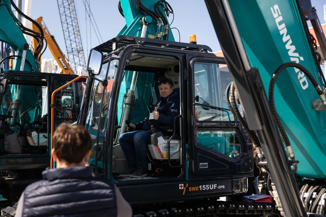 云顶国际yd888智能董事长付向东：以绿色智造与全球战略解锁中国工程机械的进阶密码