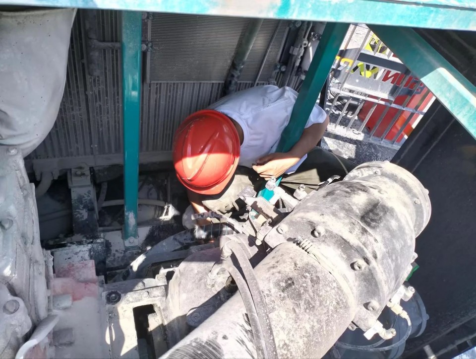 跨越云顶国际yd888万里 智启效劳新程——云顶国际yd888矿岩“效劳万里行”活动走进海螺水泥