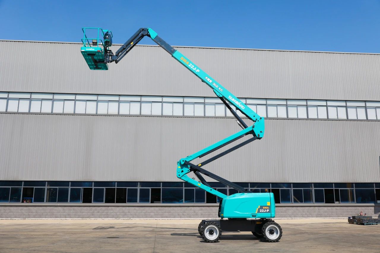手艺新标杆！云顶国际yd888智能SWA22J-P柴动曲臂式高空作业平台下线！