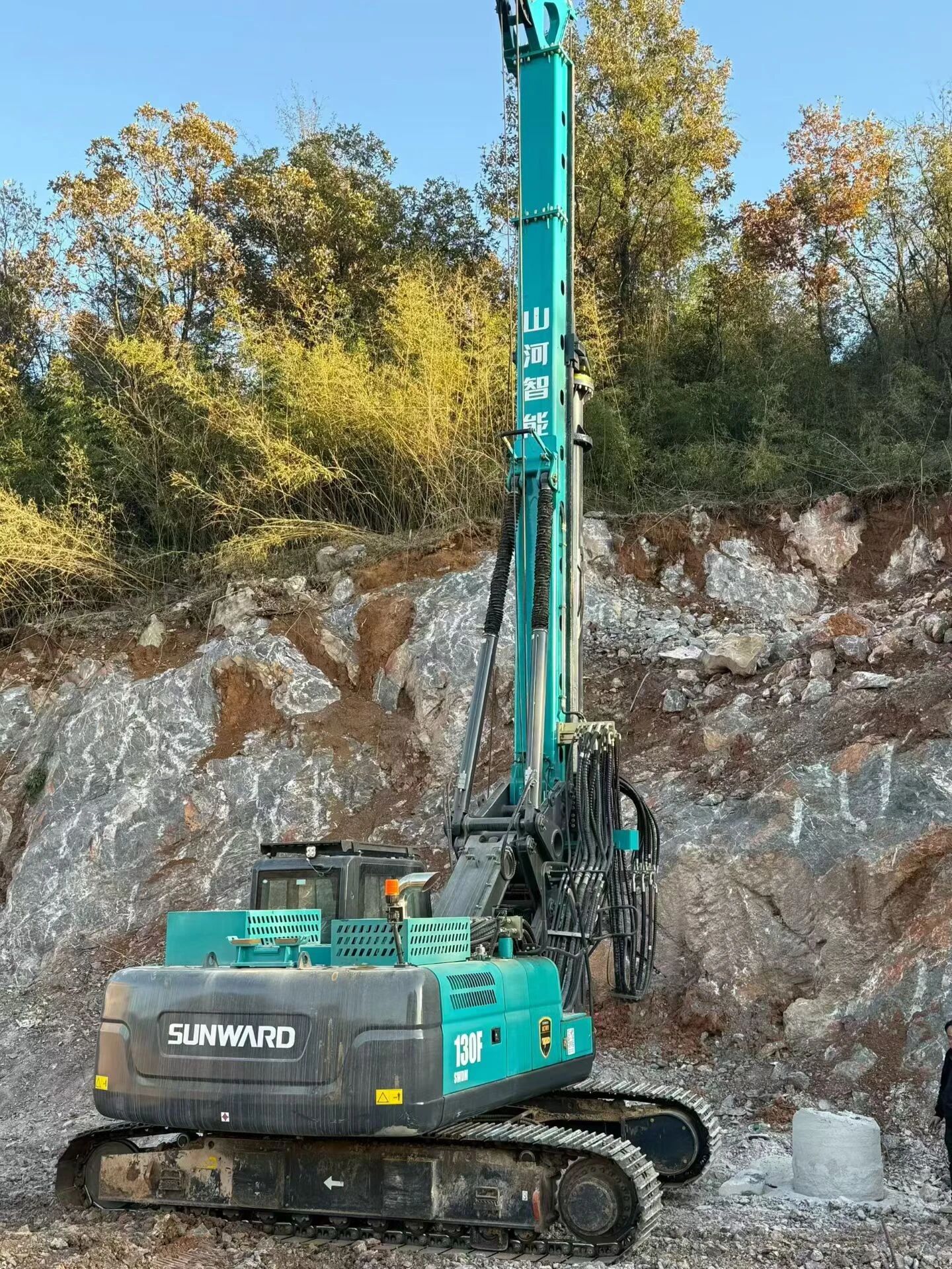 从国家重点工程到墟落安居建设，，，，，云顶国际yd888智能旋挖钻机实现跨场景继续