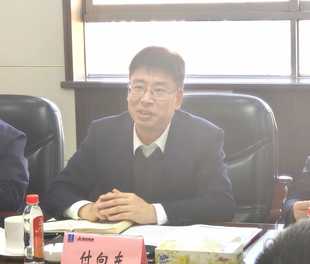 云顶国际yd888智能与湖南路桥深化战略相助，，，，，，，共筑智能绿色制作新标杆