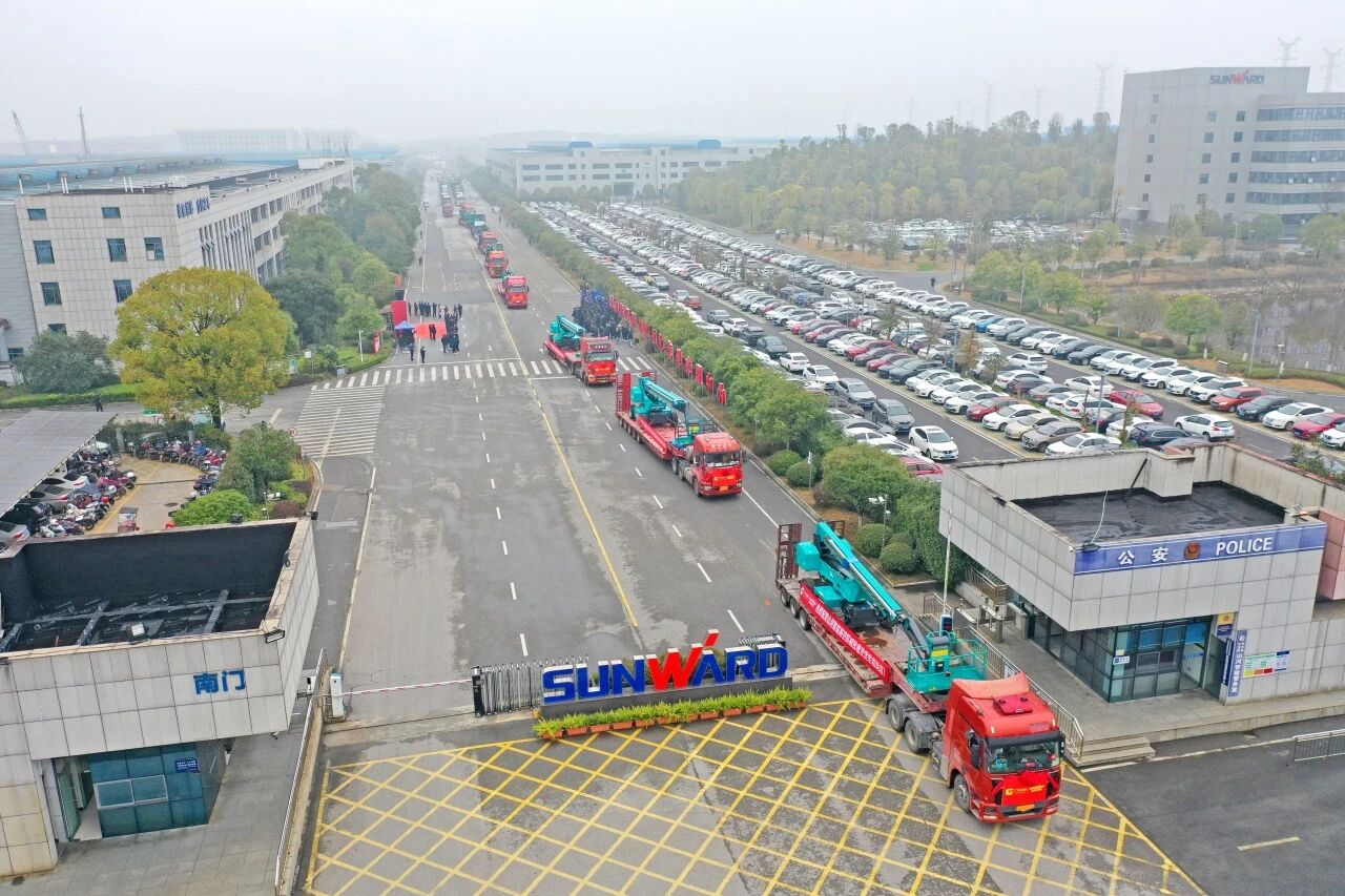 云顶国际yd888智能举行2026年正月系列发货仪式，，，过亿元装备奔赴全球